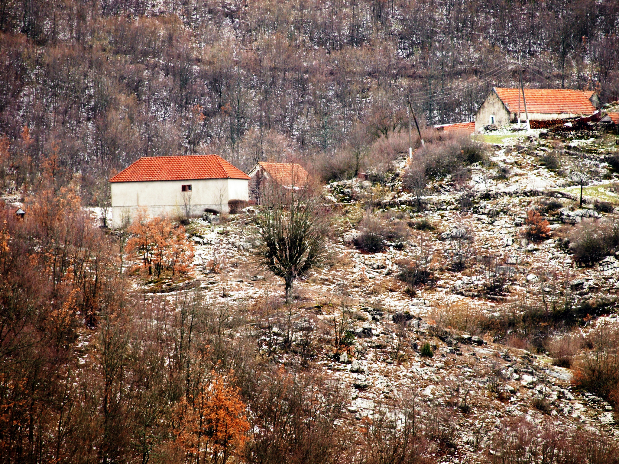 Pogled na Pištet iz sela 2011